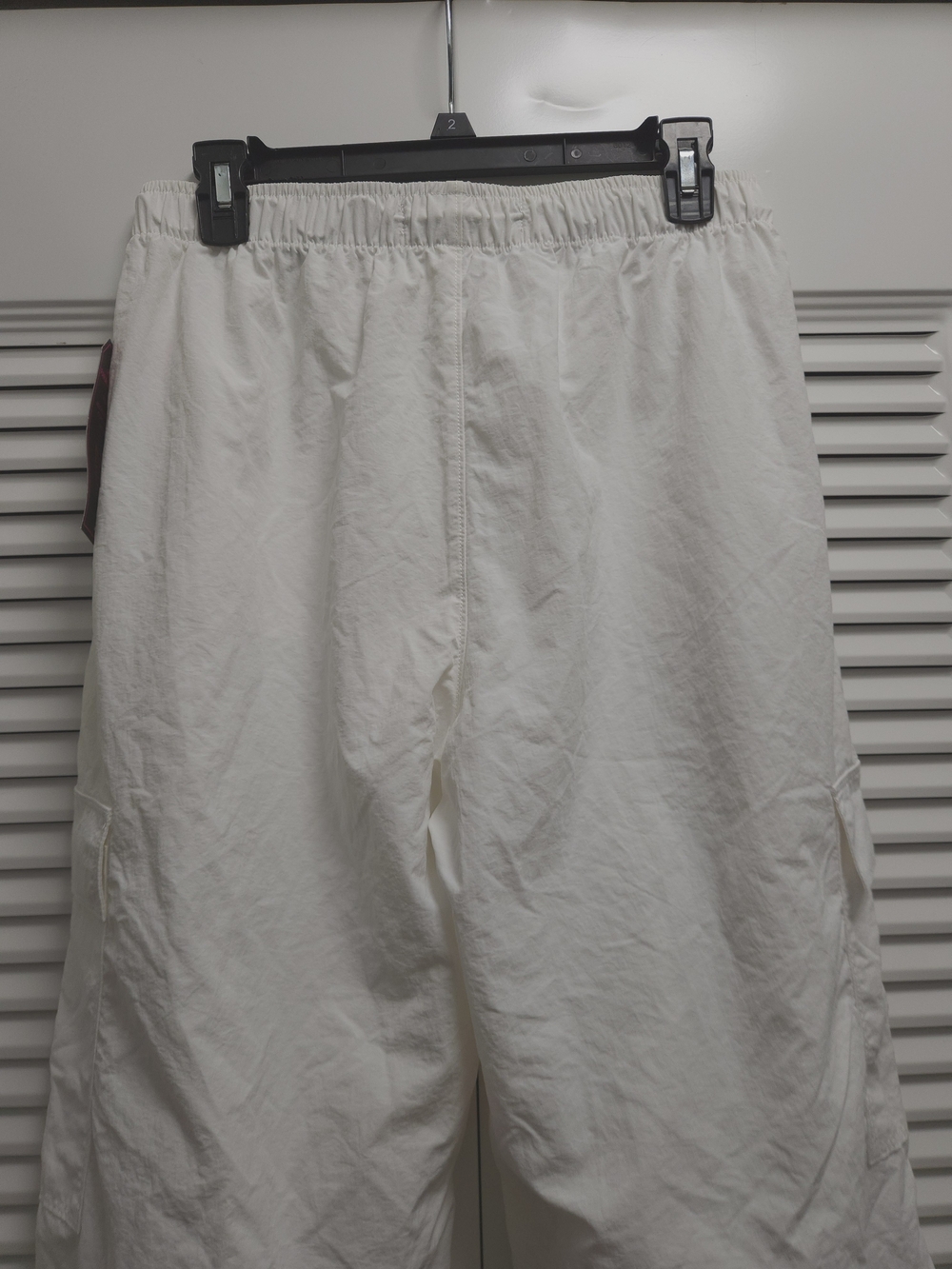 NWT No Boundaries High-Rise Parachute Cargo Pants – White – Size M (7–9) - Picture 10 of 12